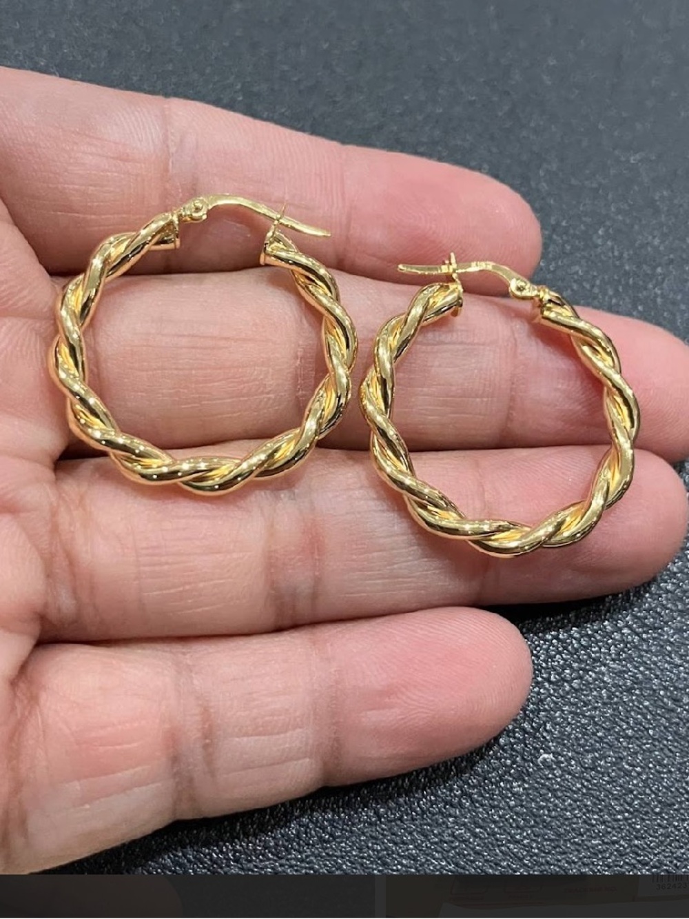 18 KARAT GOLD TWISTED LOOP EARRINGS